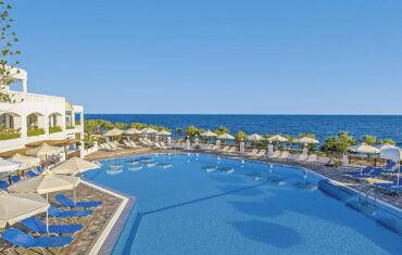 Hotel Maritimo Beach